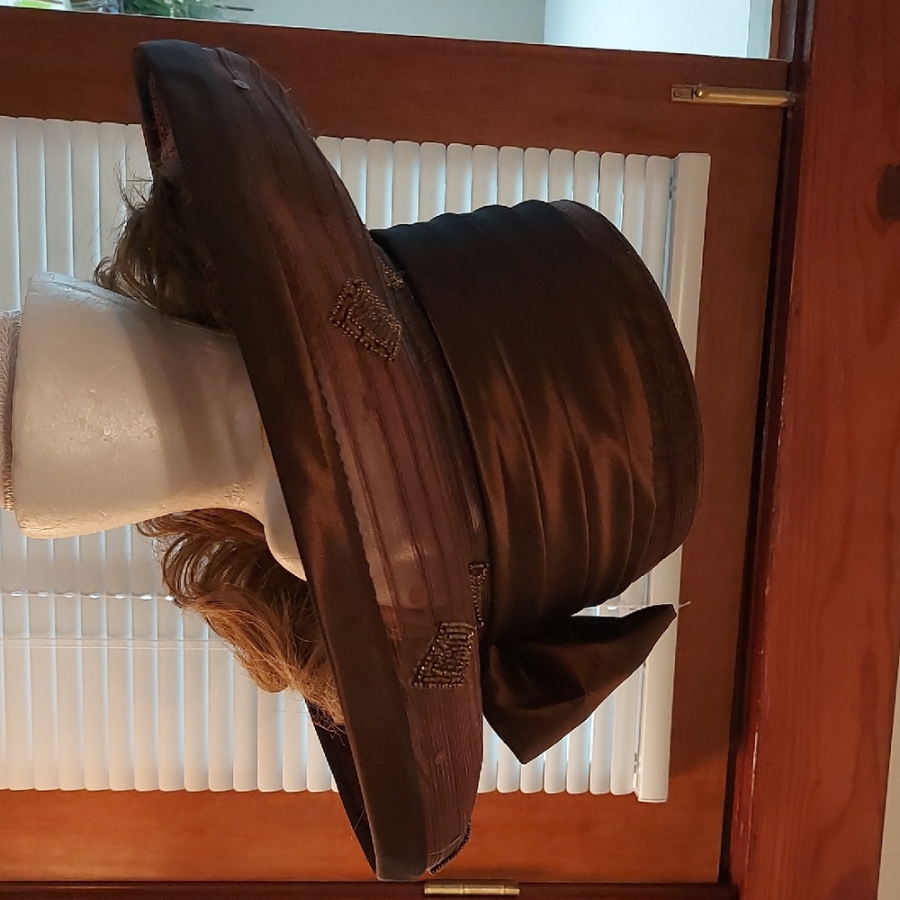 Chic Brown Women's Hat with Bow Detail